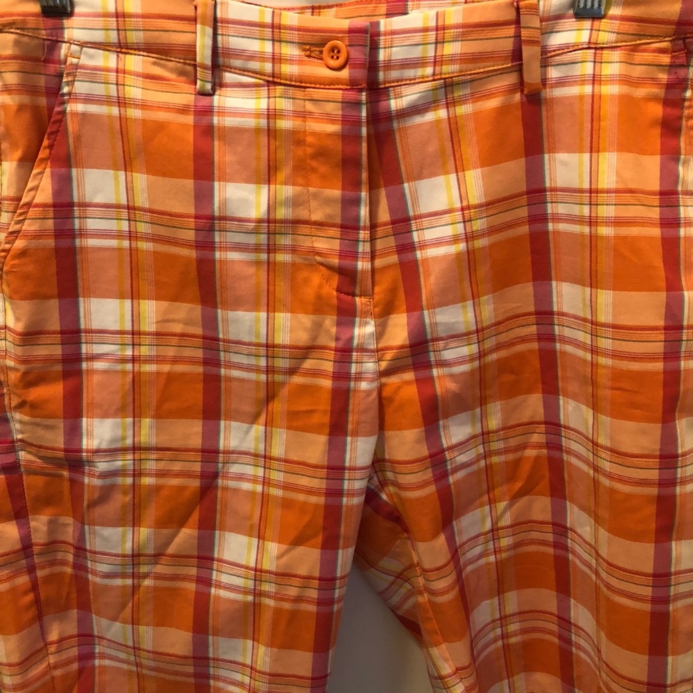 Ladies Greg Norman shorts